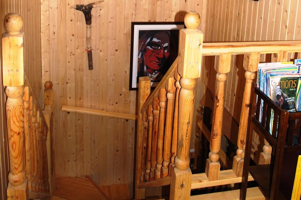 Auberge De La Riviere Matapedia - Matapedia River Lodge Routhierville Dış mekan fotoğraf