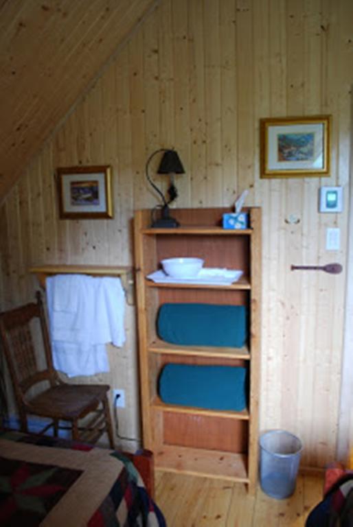 Auberge De La Riviere Matapedia - Matapedia River Lodge Routhierville Oda fotoğraf