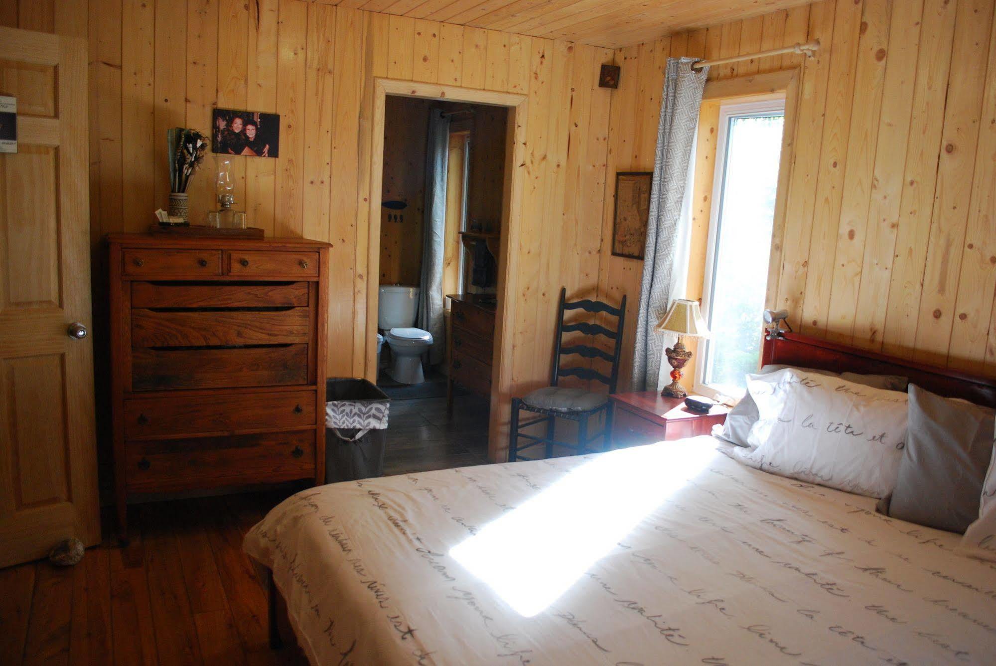 Auberge De La Riviere Matapedia - Matapedia River Lodge Routhierville Dış mekan fotoğraf